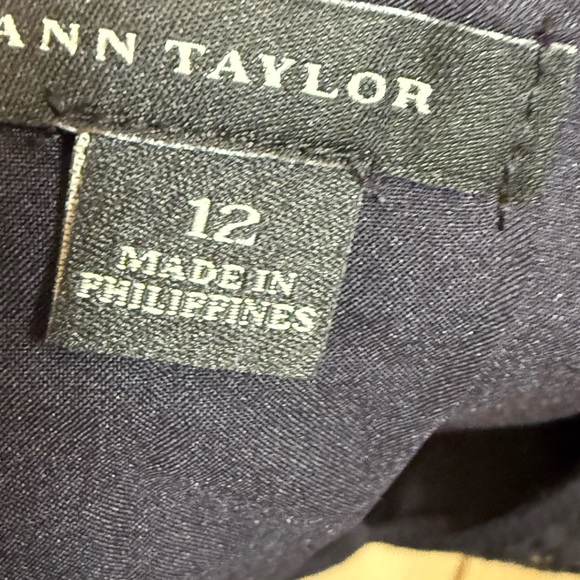 Elegant Blue Lace Dress - Picture 5 of 5